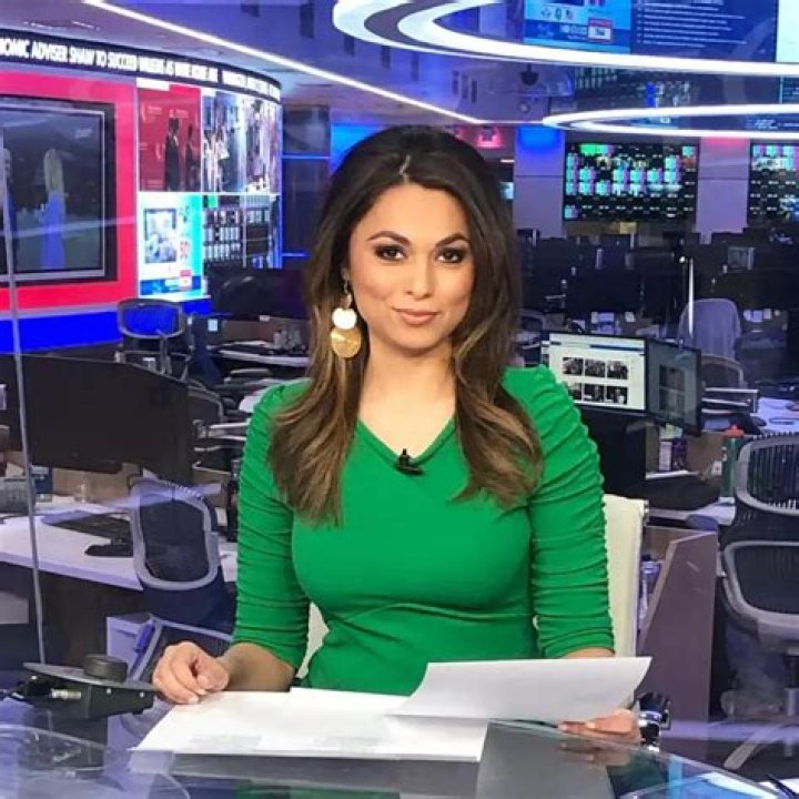 Aishah Hasnie (Journalist) Wiki, Bio, Height, Weight, Age, Net Worth, Boyfriend, Religion, Career, Facts