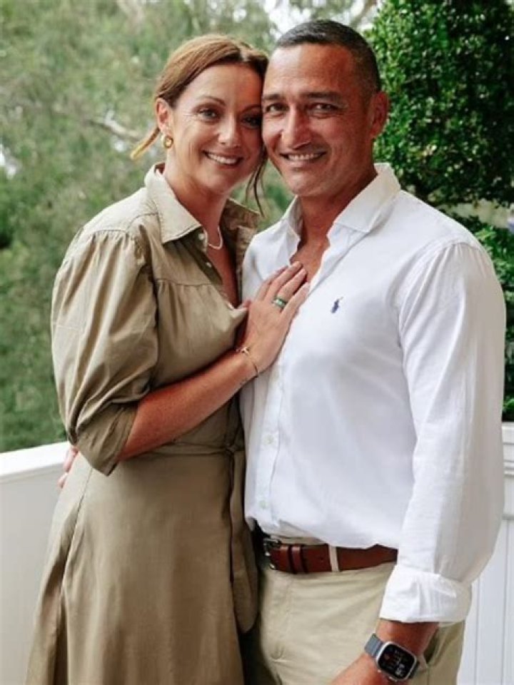 Api Robin Wikipedia: Age, Children Nationality Facts on Celeste Barber Husband