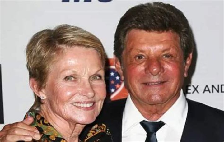 Jeff Sharlet Wife, Net Worth, Wiki, Married :: Facts on American Journalist